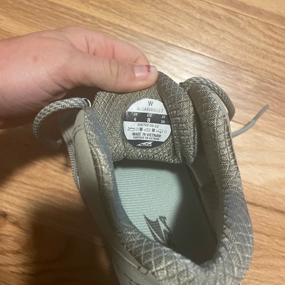 Altra women hiking boot - Picture 6 of 7